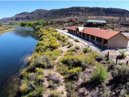 Fisheads quality waters inn 420x315